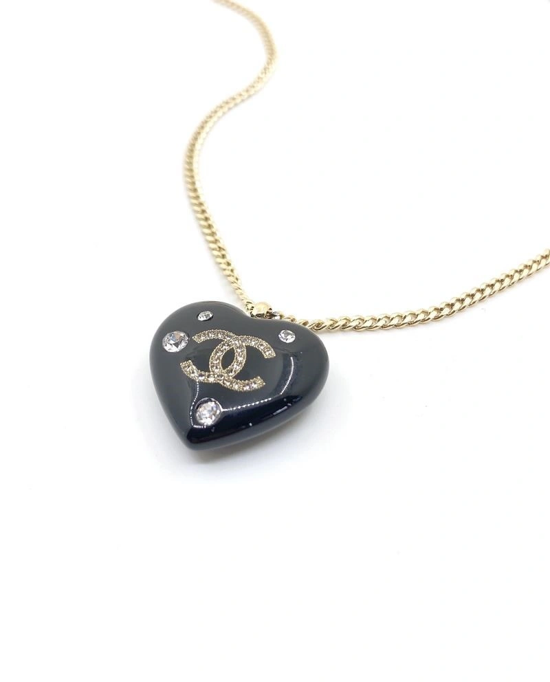 Versatile Chanel Necklaces 220891