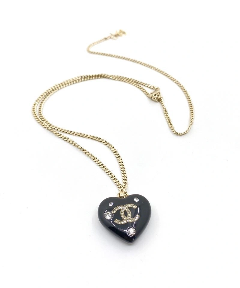 Versatile Chanel Necklaces 220891