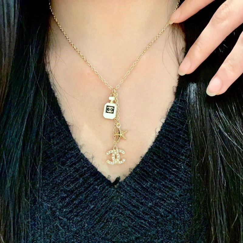 Breathable Chanel Necklaces 220878