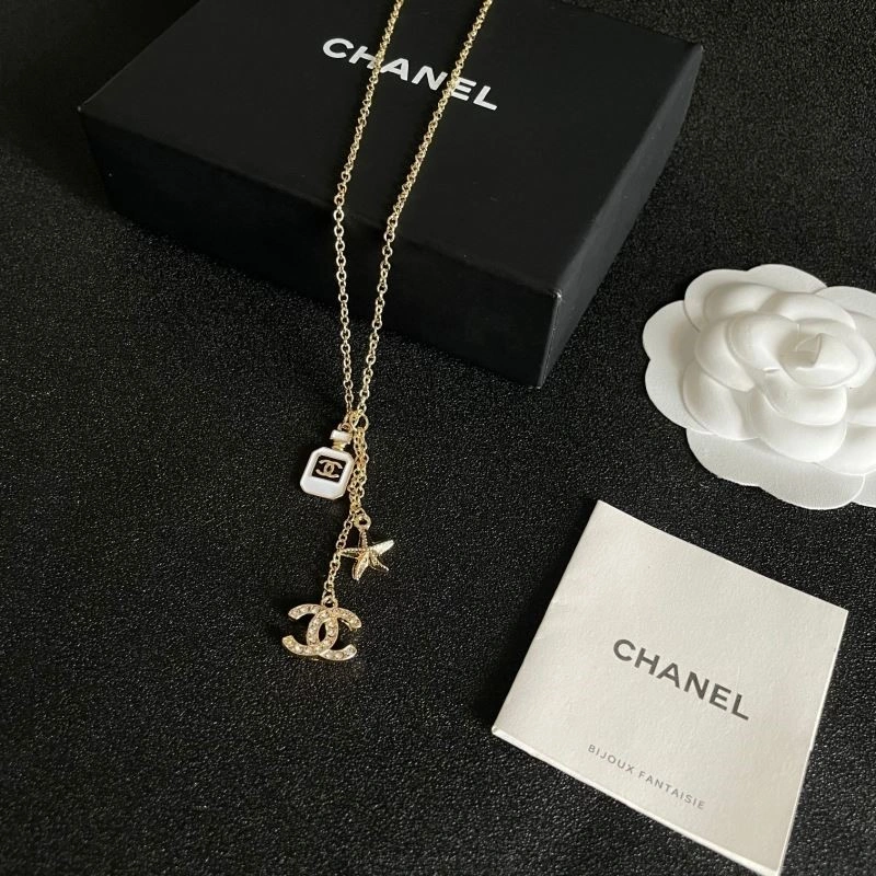 Breathable Chanel Necklaces 220878