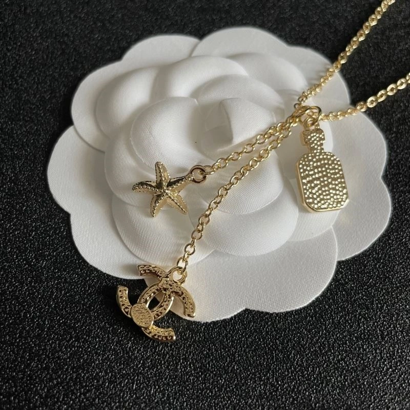 Breathable Chanel Necklaces 220878