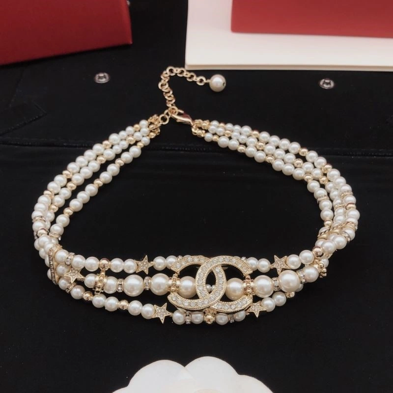 Chanel Necklaces Neat 220882