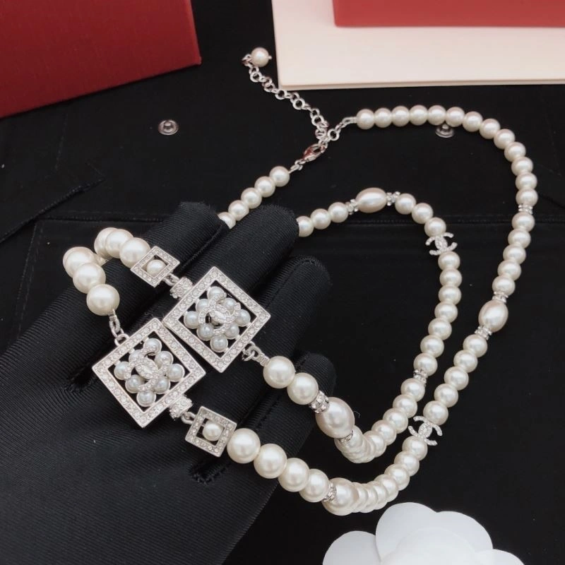 Chanel Necklaces Trendsetting 220885