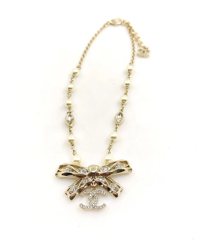 Sustainable Chanel Necklaces 220876