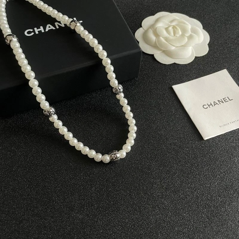 Chanel Necklaces Sophisticated 220867