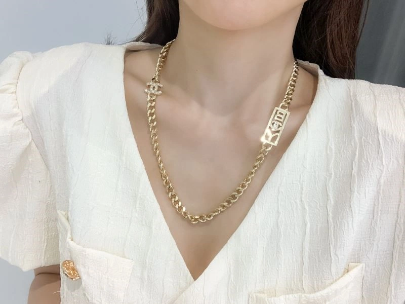 EyeCatching Chanel Necklaces 220866