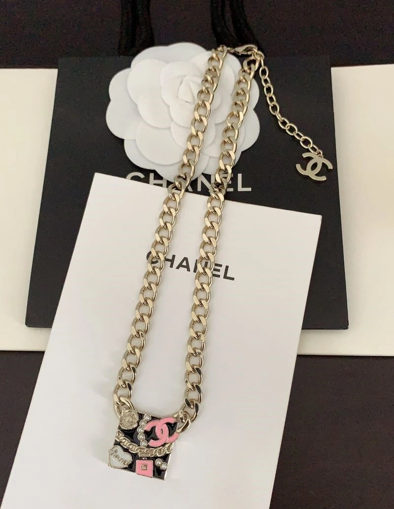 Timeless Chanel Necklaces 220836