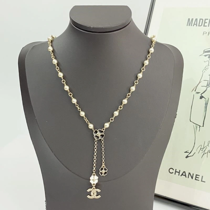 Chanel Necklaces SmoothTexture 220837