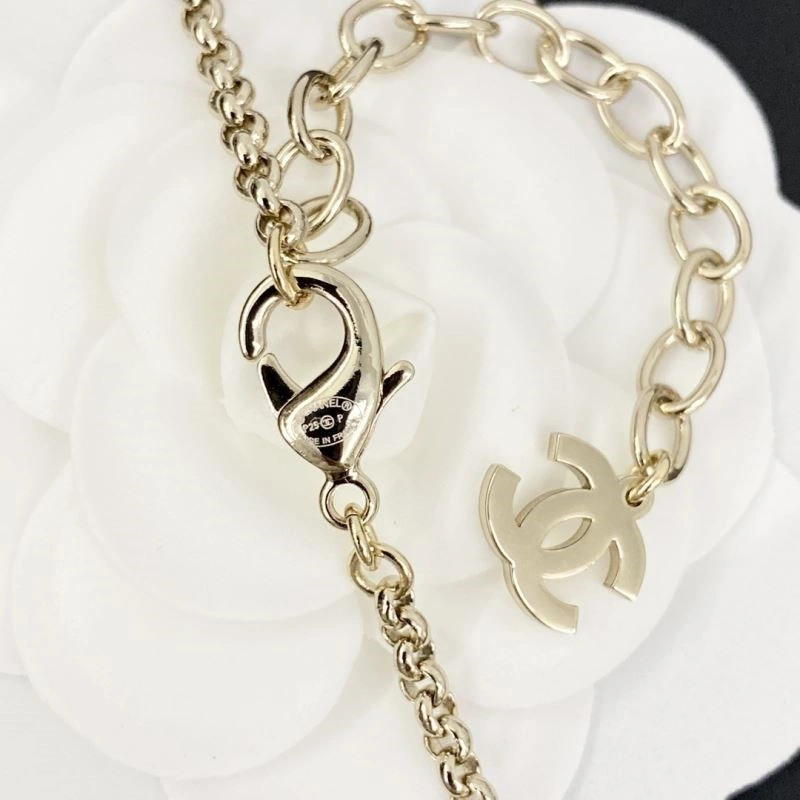 Chanel Necklaces SmoothTexture 220837