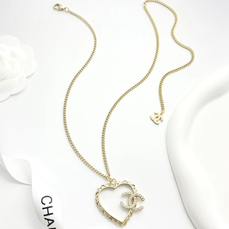 Chanel Necklaces Stylish 220829