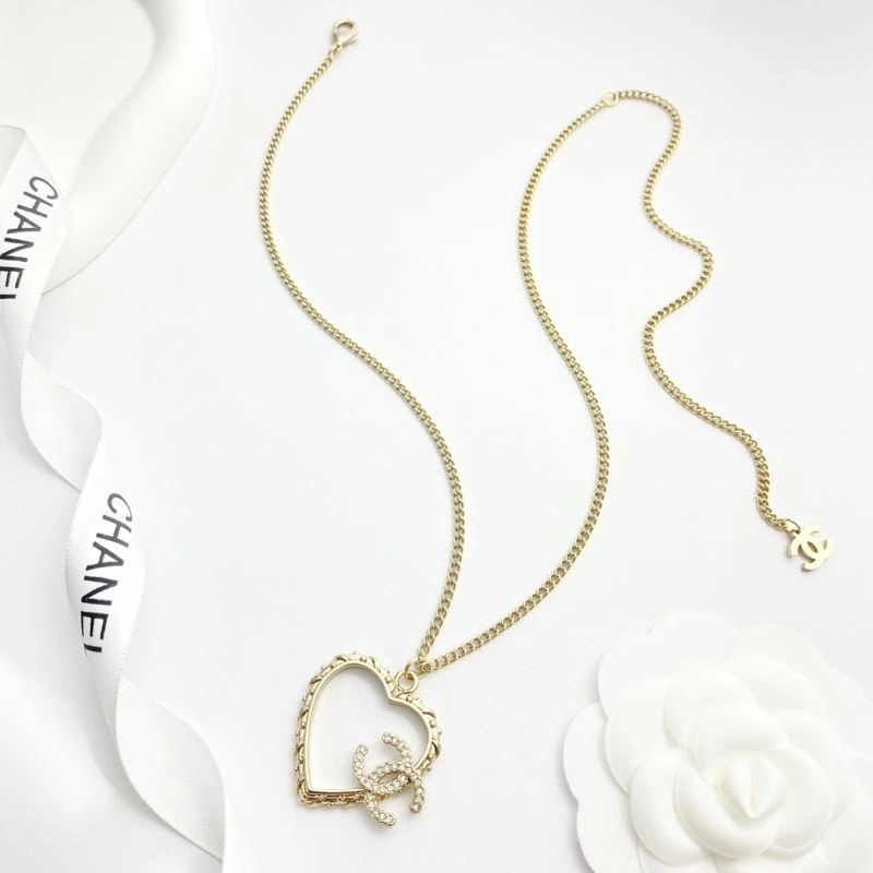 Chanel Necklaces Stylish 220829