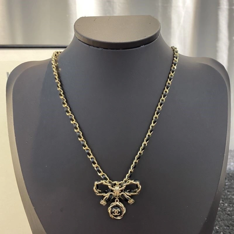 Chanel Necklaces Lightweight 220833