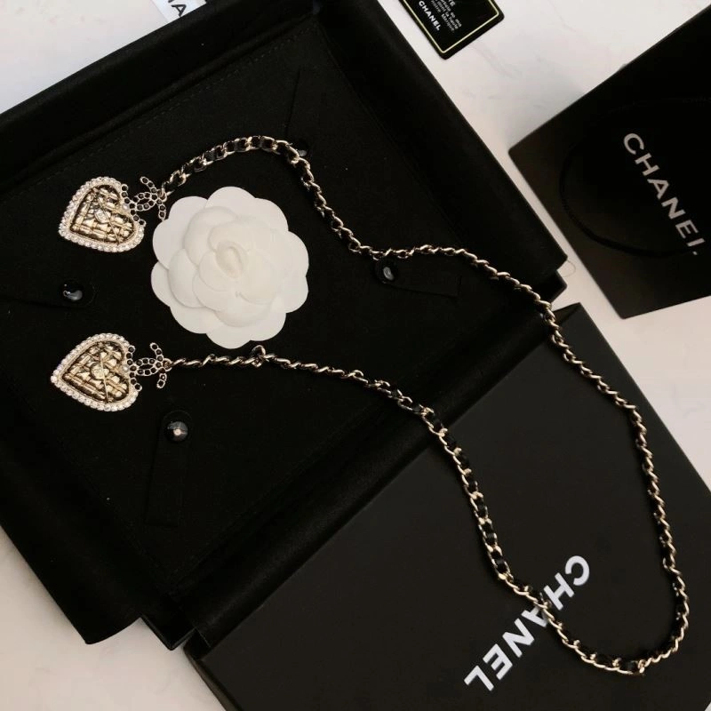 UrbanChic Chanel Necklaces 220826