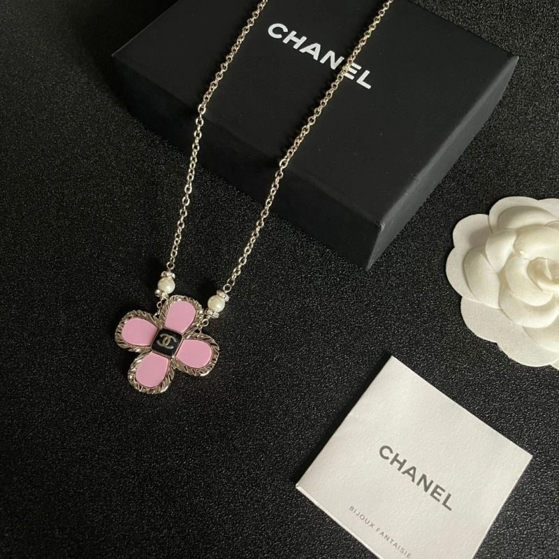 Chanel Necklaces Durable 220821