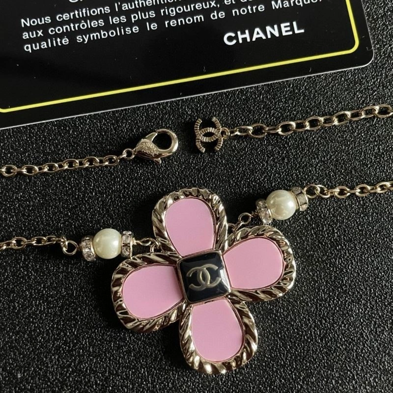 Chanel Necklaces Durable 220821