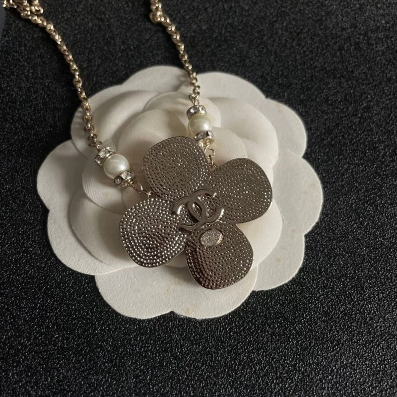 Chanel Necklaces Durable 220821
