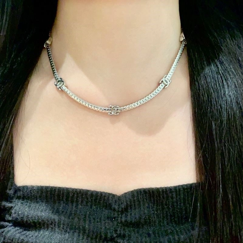 Chanel Necklaces SmoothTexture 220889