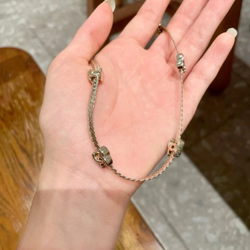 WrinkleFree Chanel Necklaces 220813