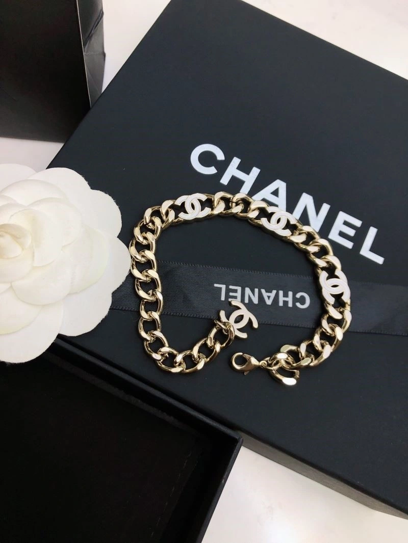 Durable Chanel Necklaces 220801