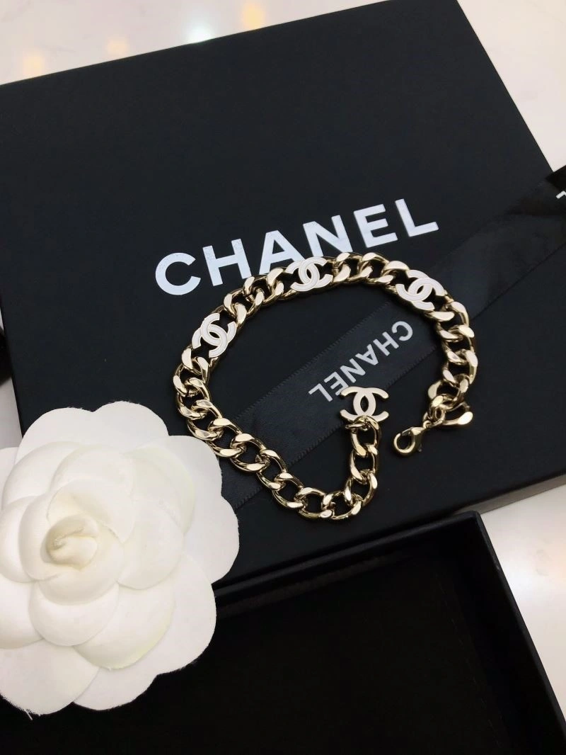 Durable Chanel Necklaces 220801