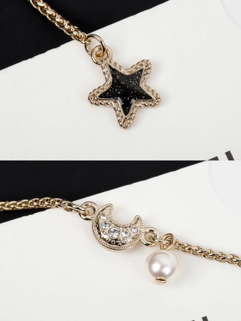 Minimalist Chanel Necklaces 220790