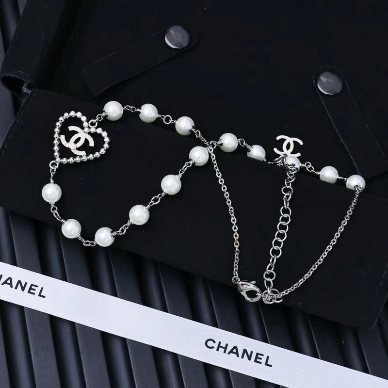 Attractive Chanel Necklaces 220791