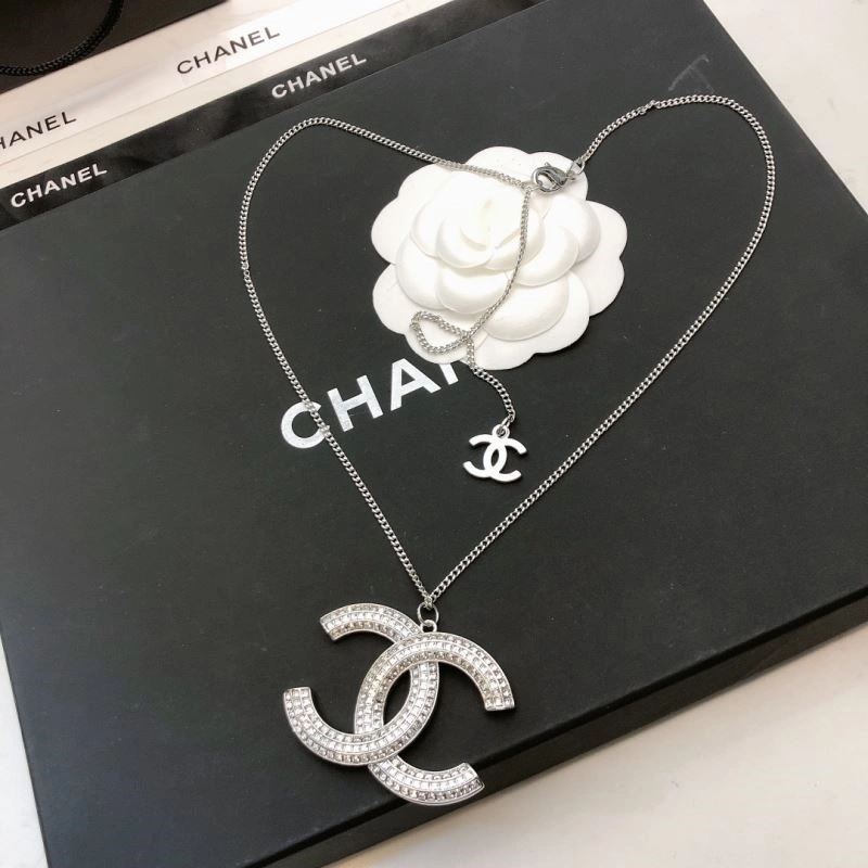 FashionForward Chanel Necklaces 220760