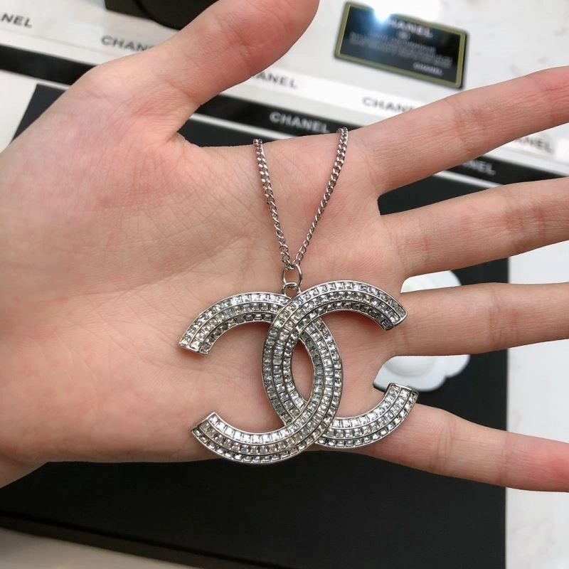 FashionForward Chanel Necklaces 220760