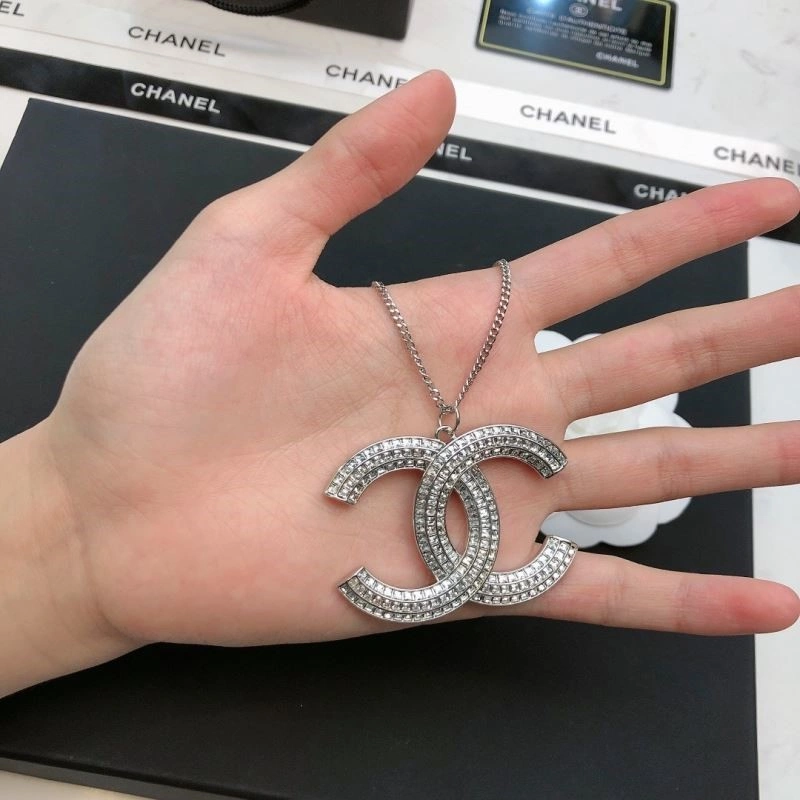 FashionForward Chanel Necklaces 220760