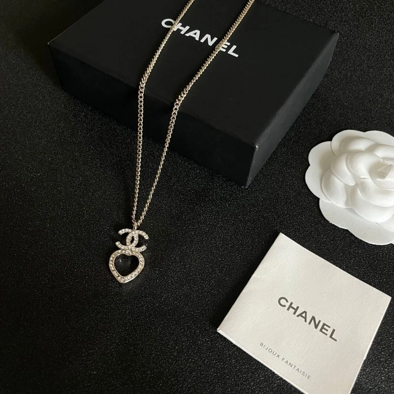 HighPerformance Chanel Necklaces 220756