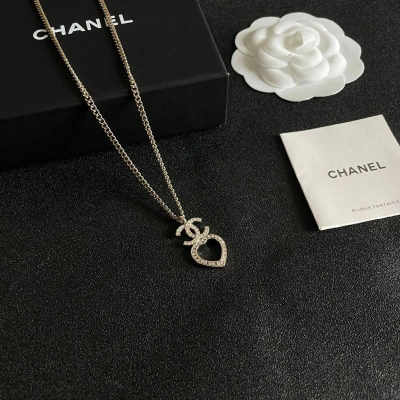 HighPerformance Chanel Necklaces 220756