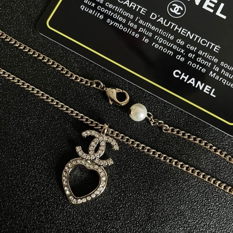 HighPerformance Chanel Necklaces 220756