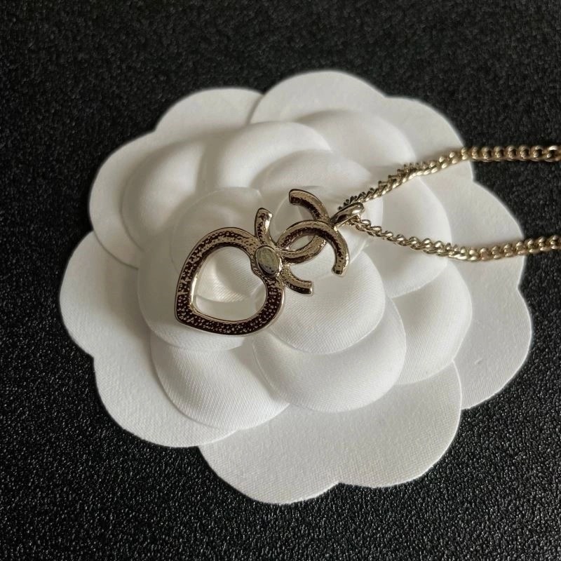 HighPerformance Chanel Necklaces 220756