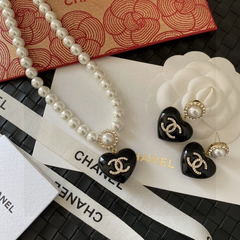 WeatherProof Chanel Necklaces 220739