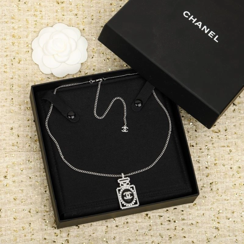Neat Chanel Necklaces 220738