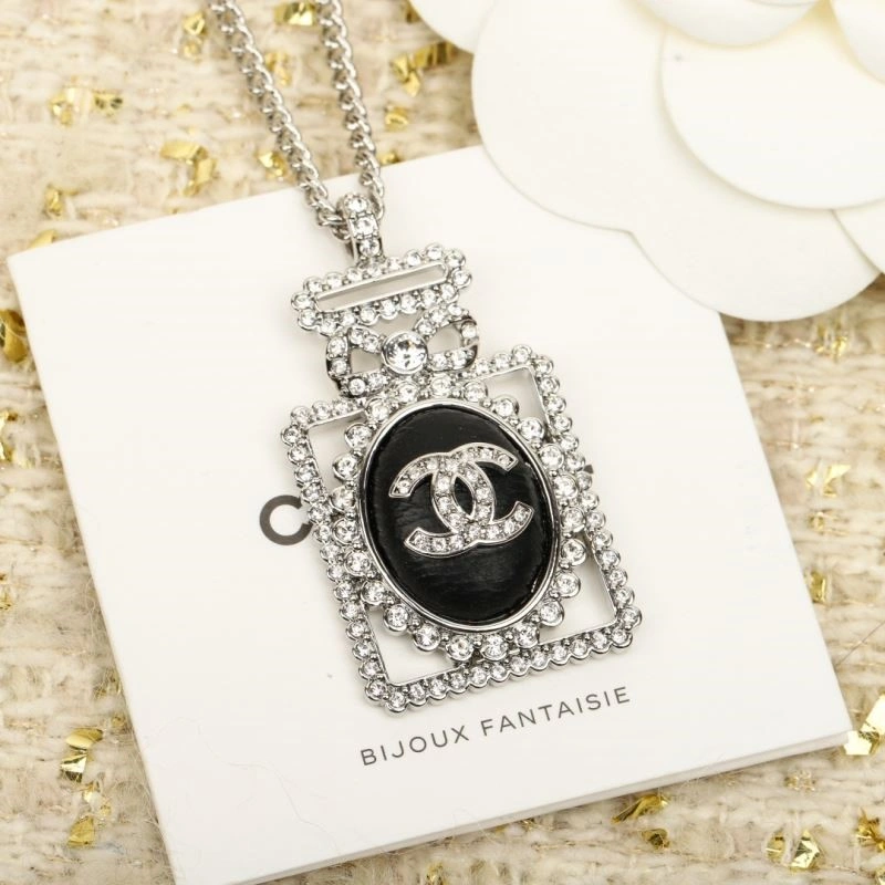 Neat Chanel Necklaces 220738