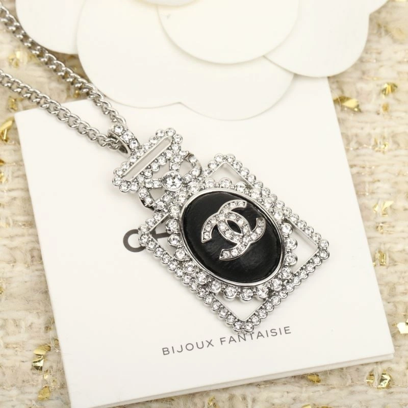 Neat Chanel Necklaces 220738