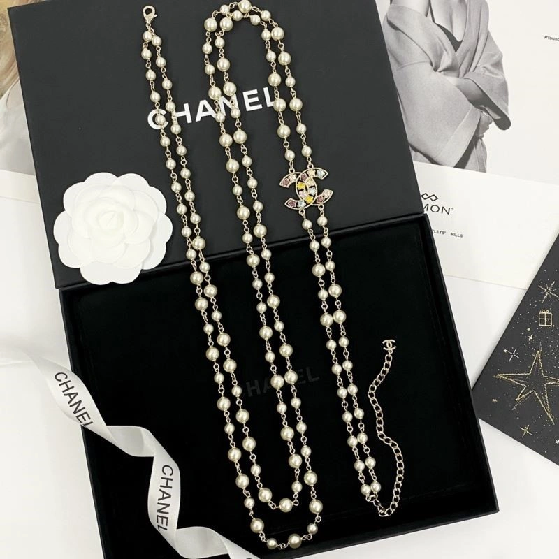 Tailored Chanel Necklaces 220736
