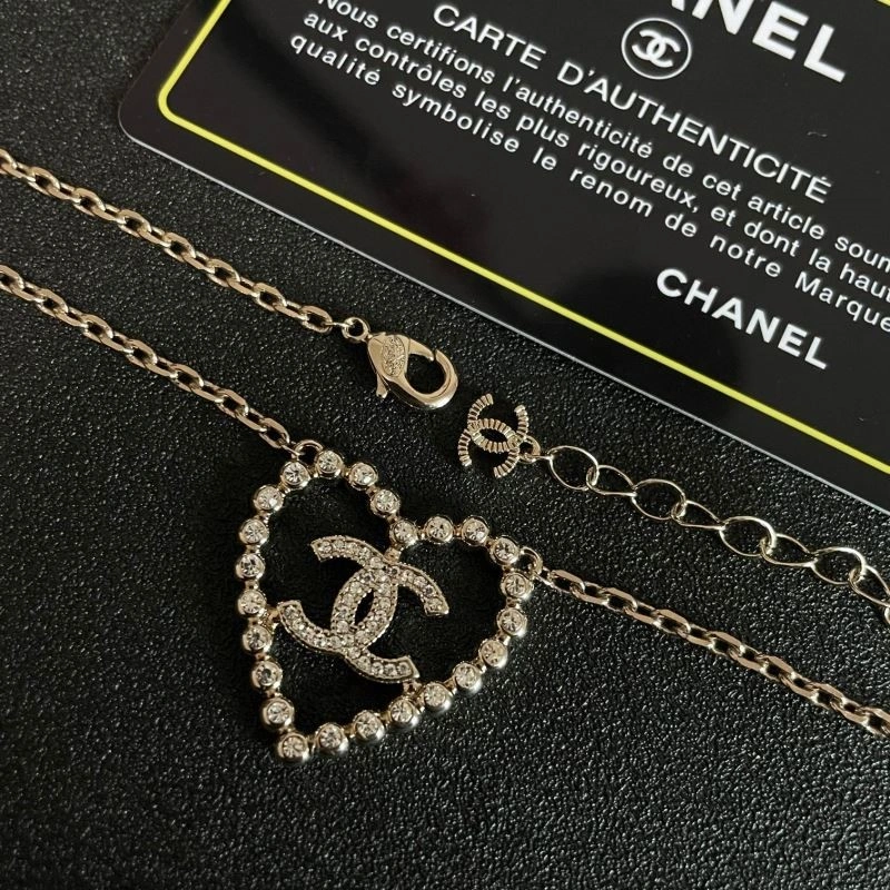 Comfortable Chanel Necklaces 220730