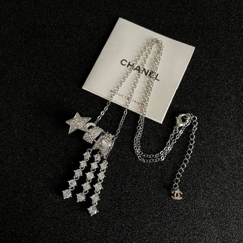 Fashionable Chanel Necklaces 220729