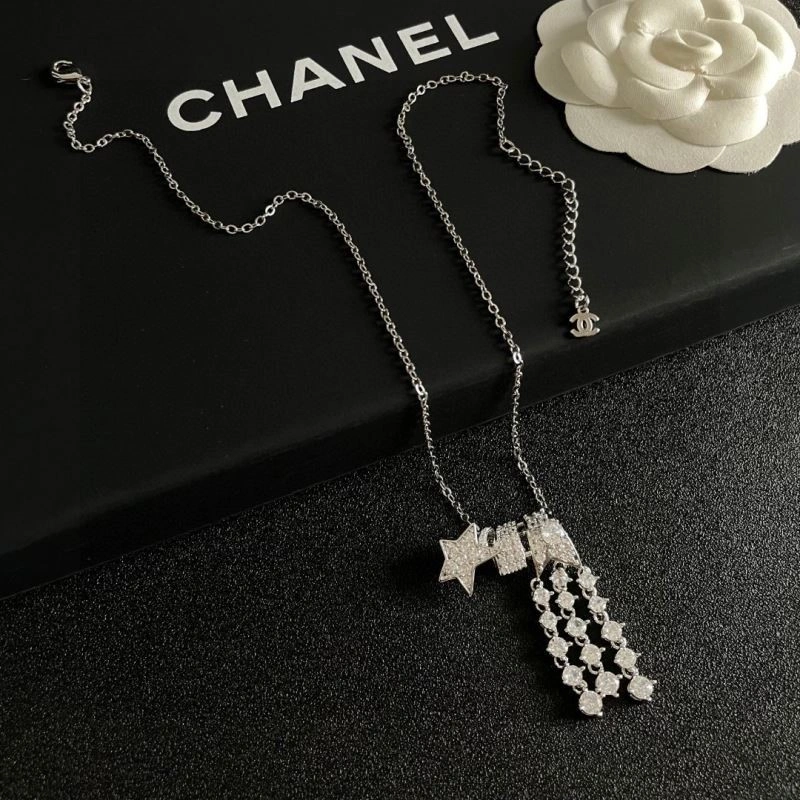 Fashionable Chanel Necklaces 220729