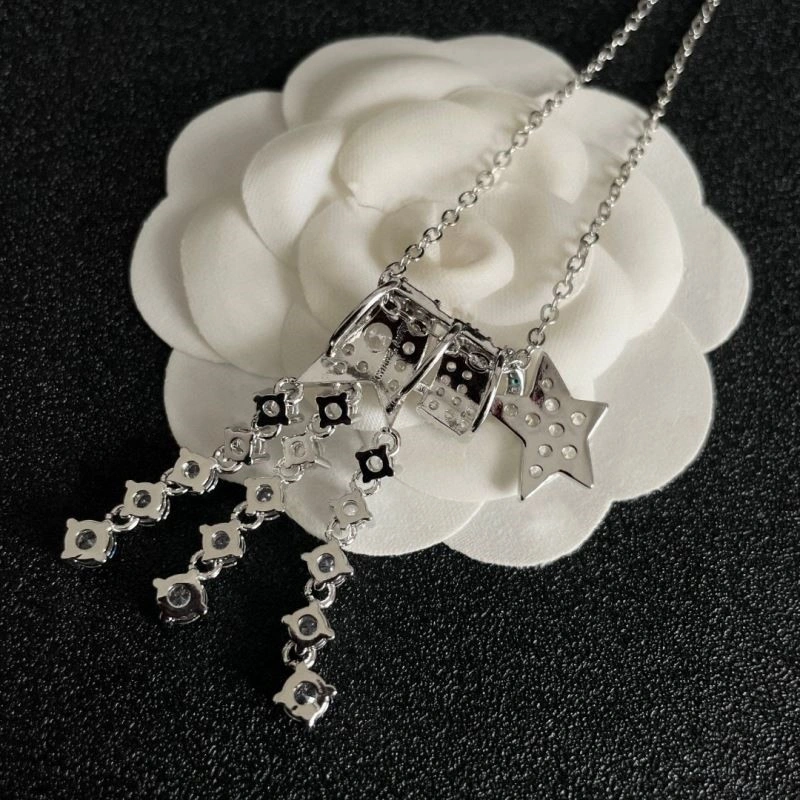 Fashionable Chanel Necklaces 220729