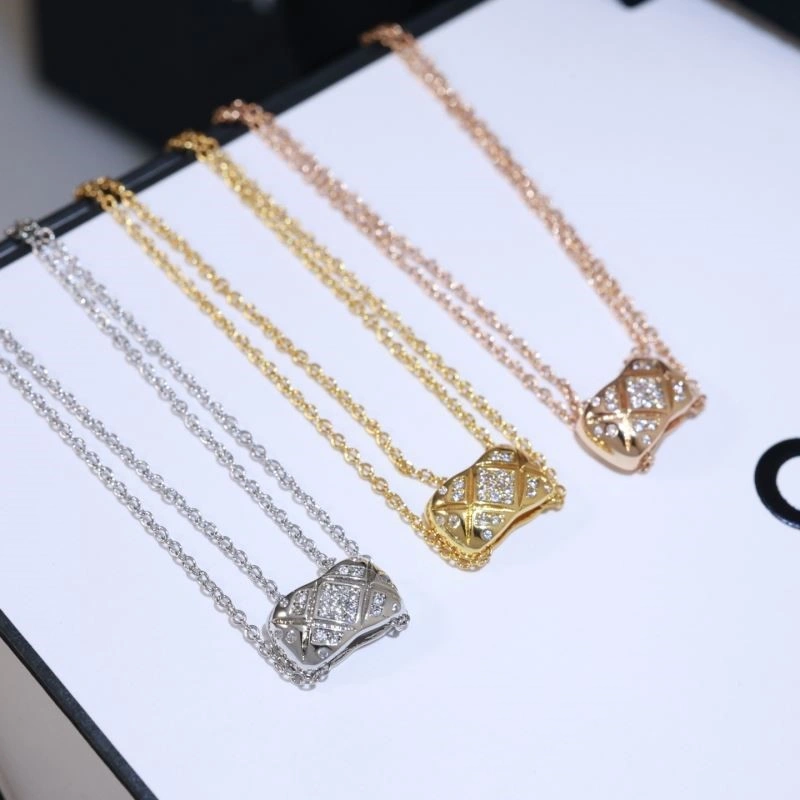 Youthful Chanel Necklaces 220785