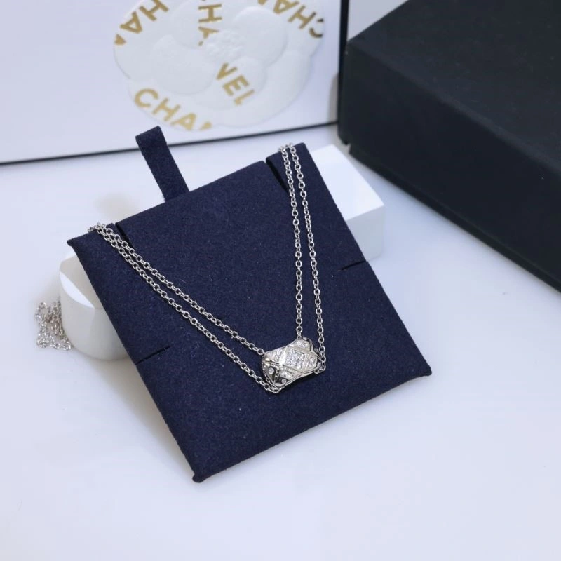 Youthful Chanel Necklaces 220785