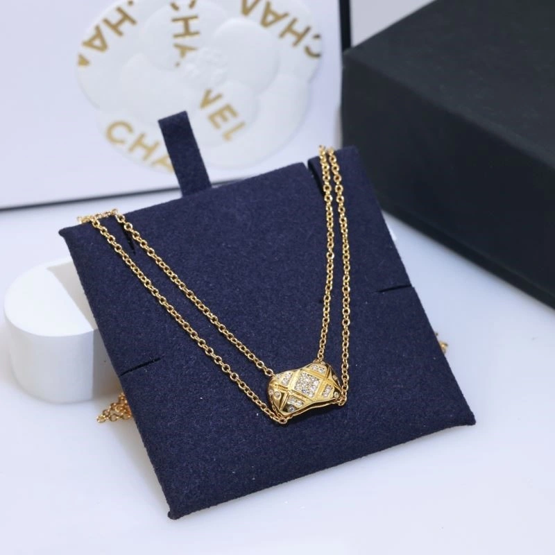 Youthful Chanel Necklaces 220785