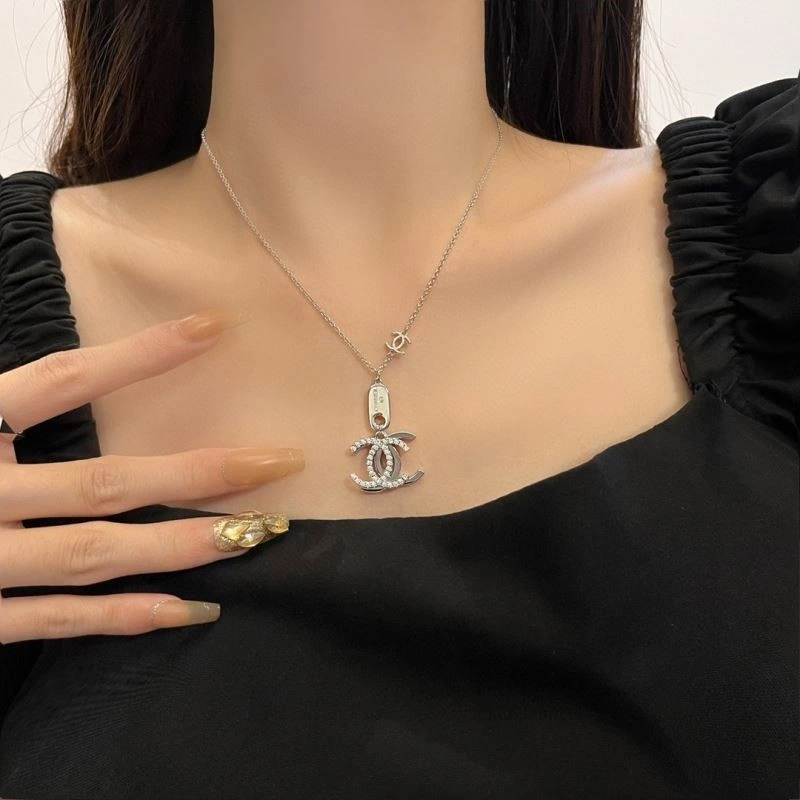 Flexible Chanel Necklaces 220716