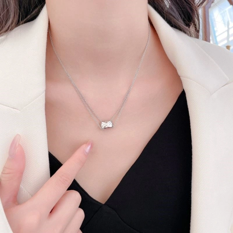 Chanel Necklaces Stretchable 220723