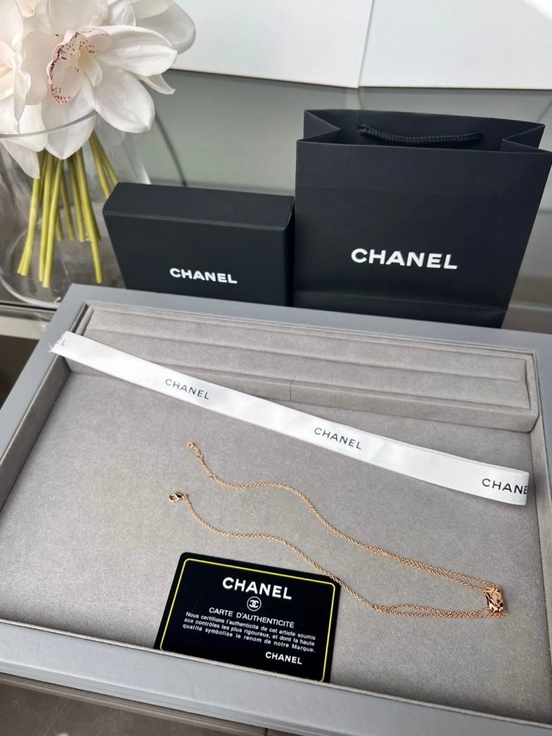 Chanel Necklaces Chic 220726