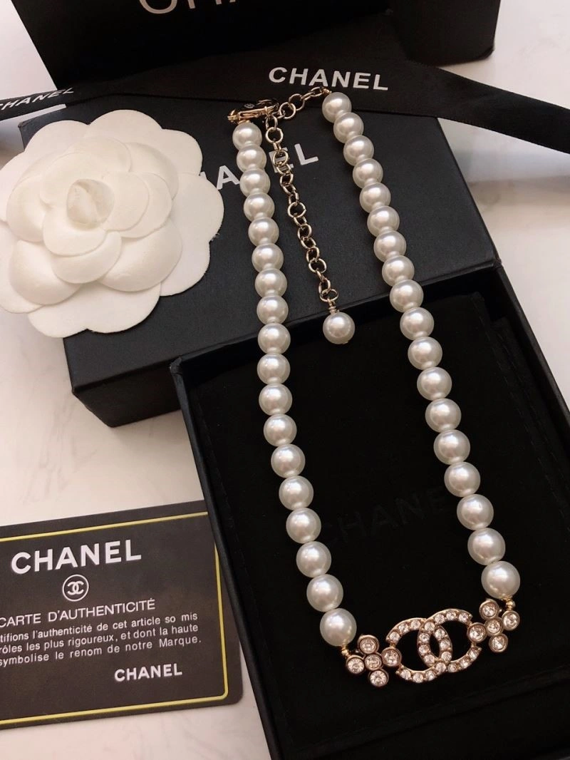 Chanel Necklaces Contemporary 220709