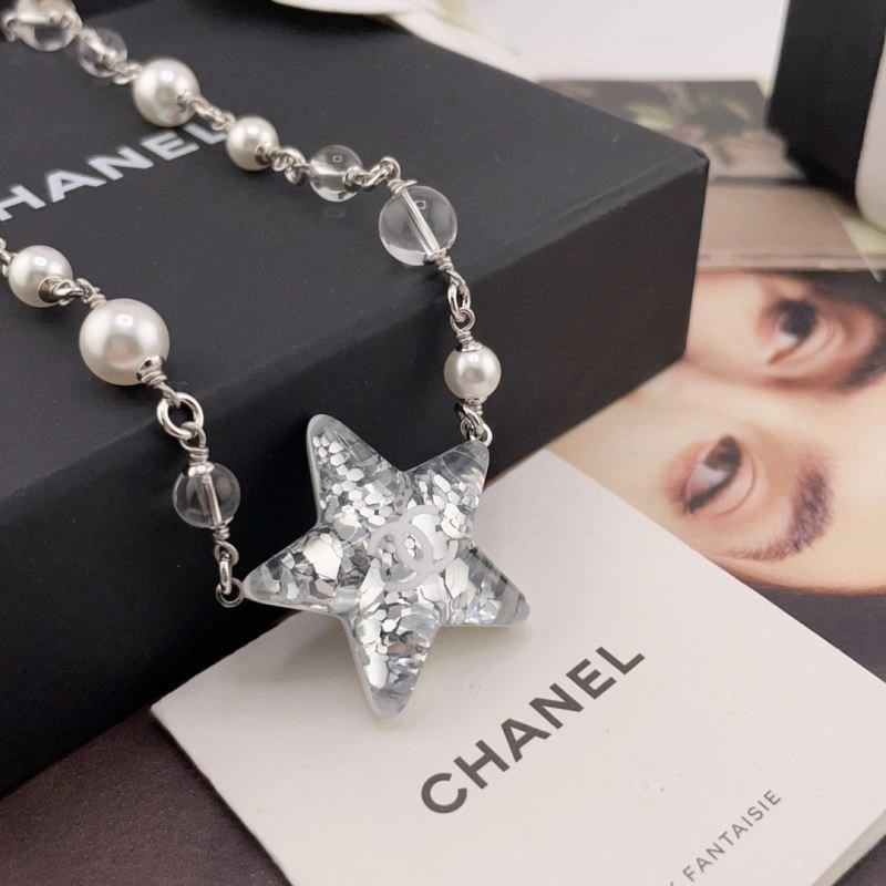 Chanel Necklaces Neat 220711